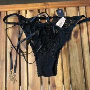 VS Victoria’s Secret Black String Bikini with wrap around ribbon and tassels NWT